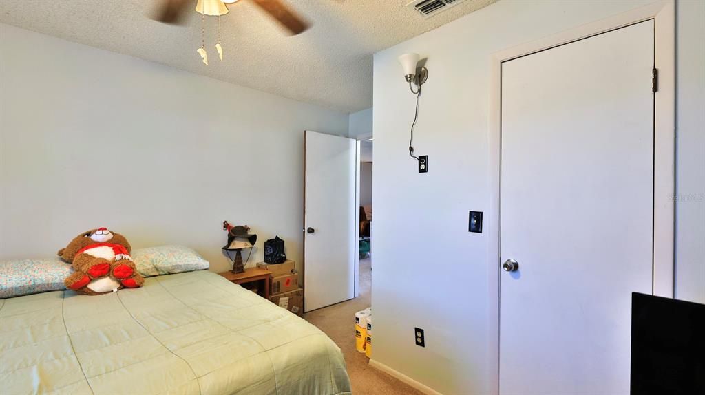 For Sale: $224,900 (2 beds, 2 baths, 1114 Square Feet)