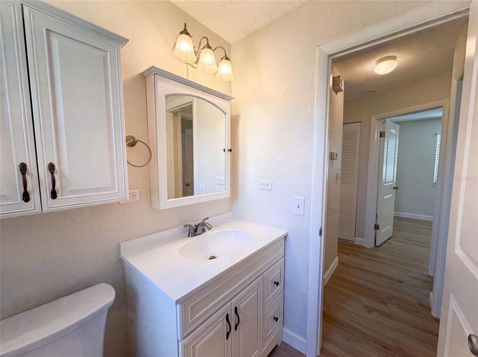 Activo con contrato: $290,000 (3 camas, 2 baños, 1138 Pies cuadrados)