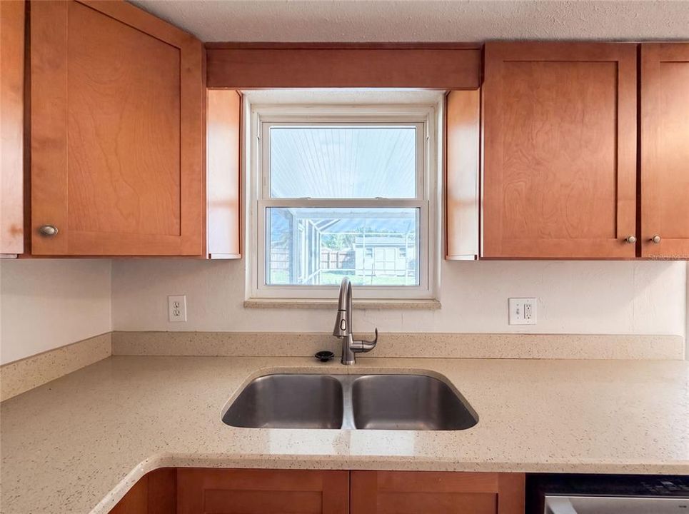 Activo con contrato: $290,000 (3 camas, 2 baños, 1138 Pies cuadrados)
