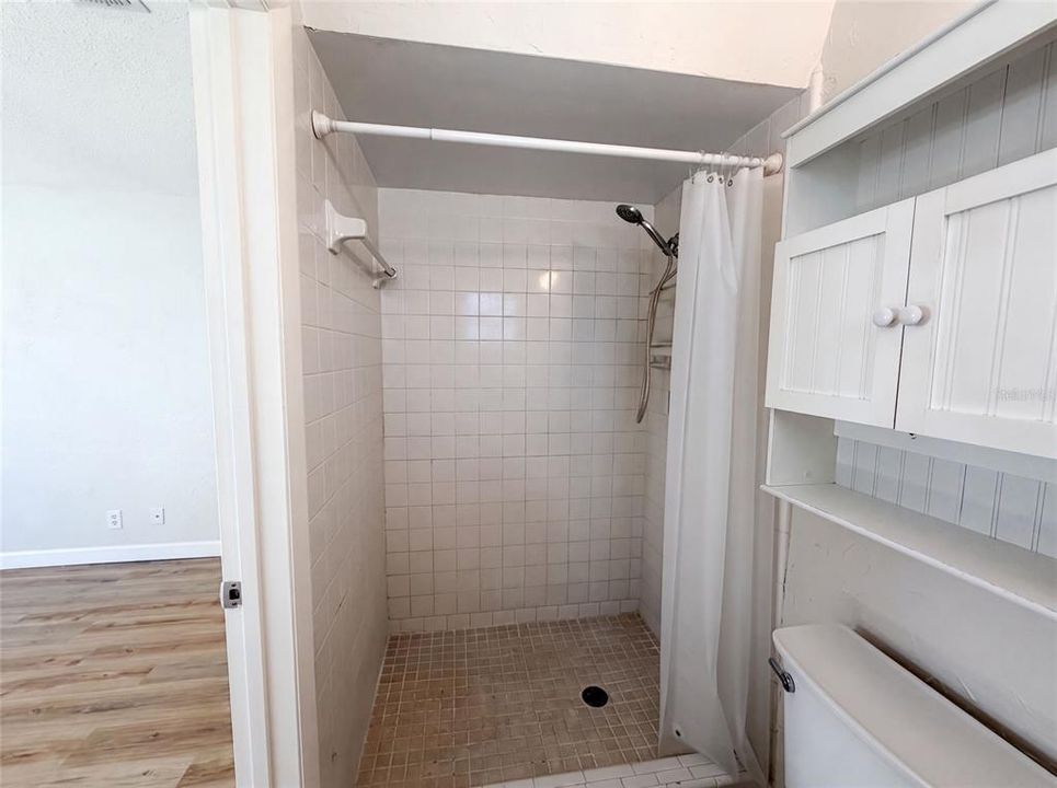 Activo con contrato: $290,000 (3 camas, 2 baños, 1138 Pies cuadrados)