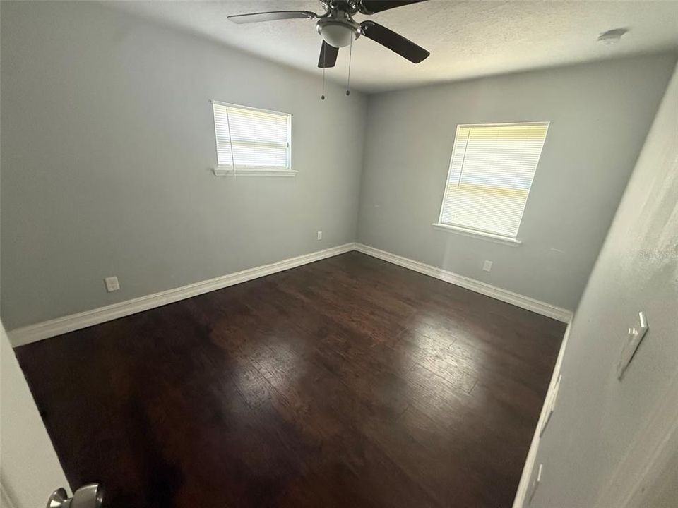For Rent: $2,400 (5 beds, 2 baths, 1789 Square Feet)