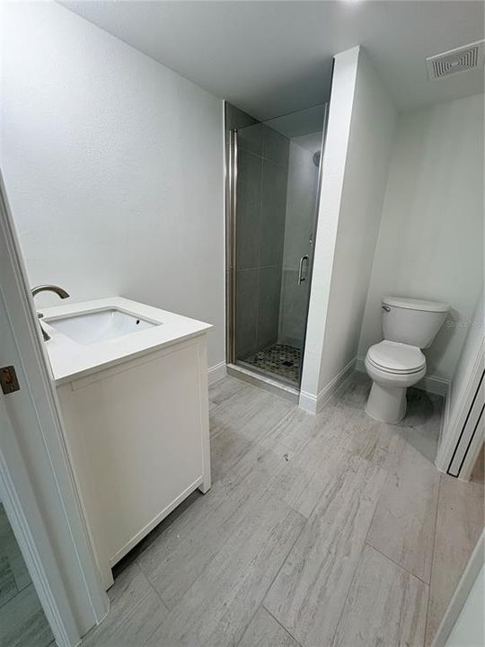 For Sale: $155,000 (2 beds, 2 baths, 892 Square Feet)