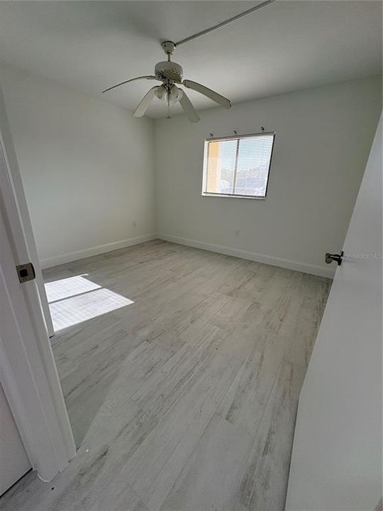 For Sale: $155,000 (2 beds, 2 baths, 892 Square Feet)