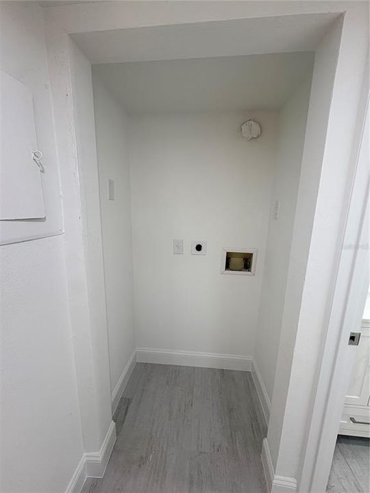 For Sale: $155,000 (2 beds, 2 baths, 892 Square Feet)