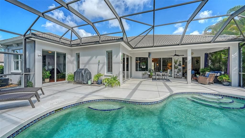 En Venta: $745,000 (3 camas, 3 baños, 2546 Pies cuadrados)