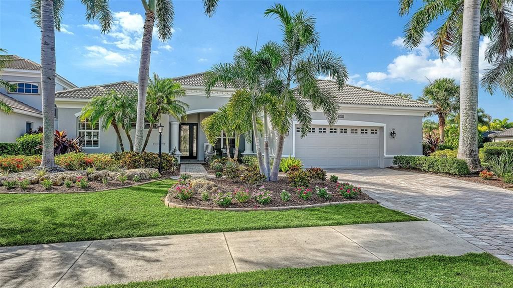 En Venta: $745,000 (3 camas, 3 baños, 2546 Pies cuadrados)