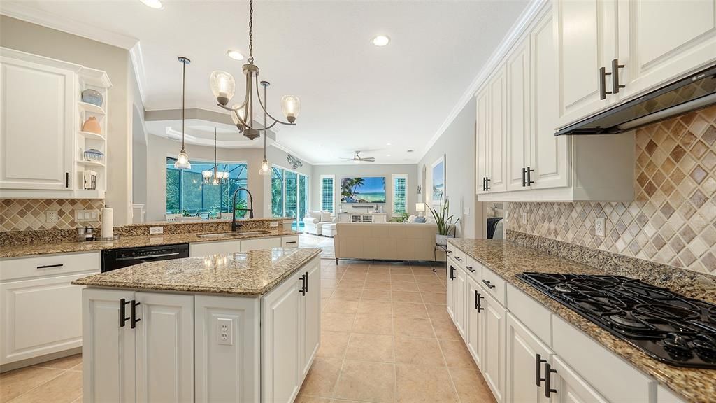 En Venta: $745,000 (3 camas, 3 baños, 2546 Pies cuadrados)