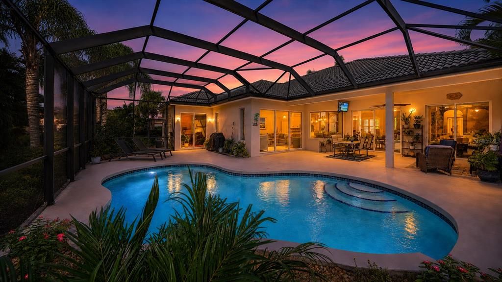 En Venta: $745,000 (3 camas, 3 baños, 2546 Pies cuadrados)