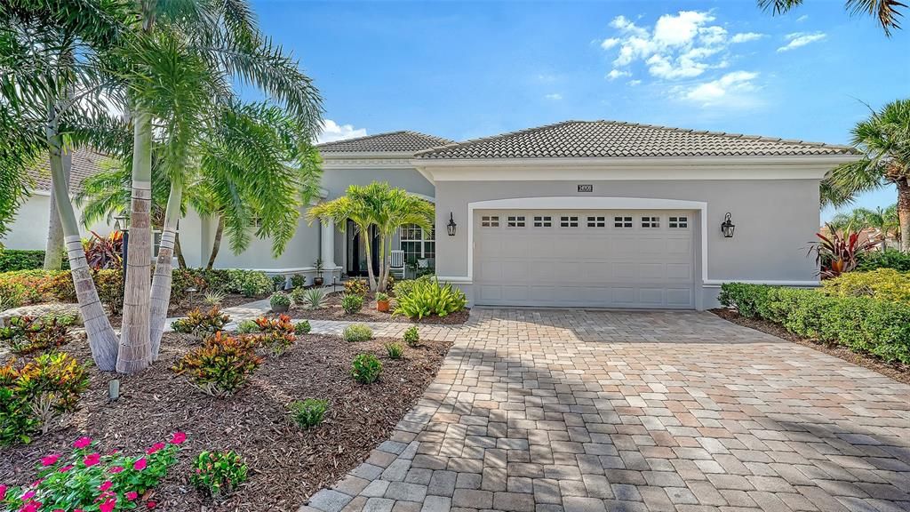 En Venta: $745,000 (3 camas, 3 baños, 2546 Pies cuadrados)