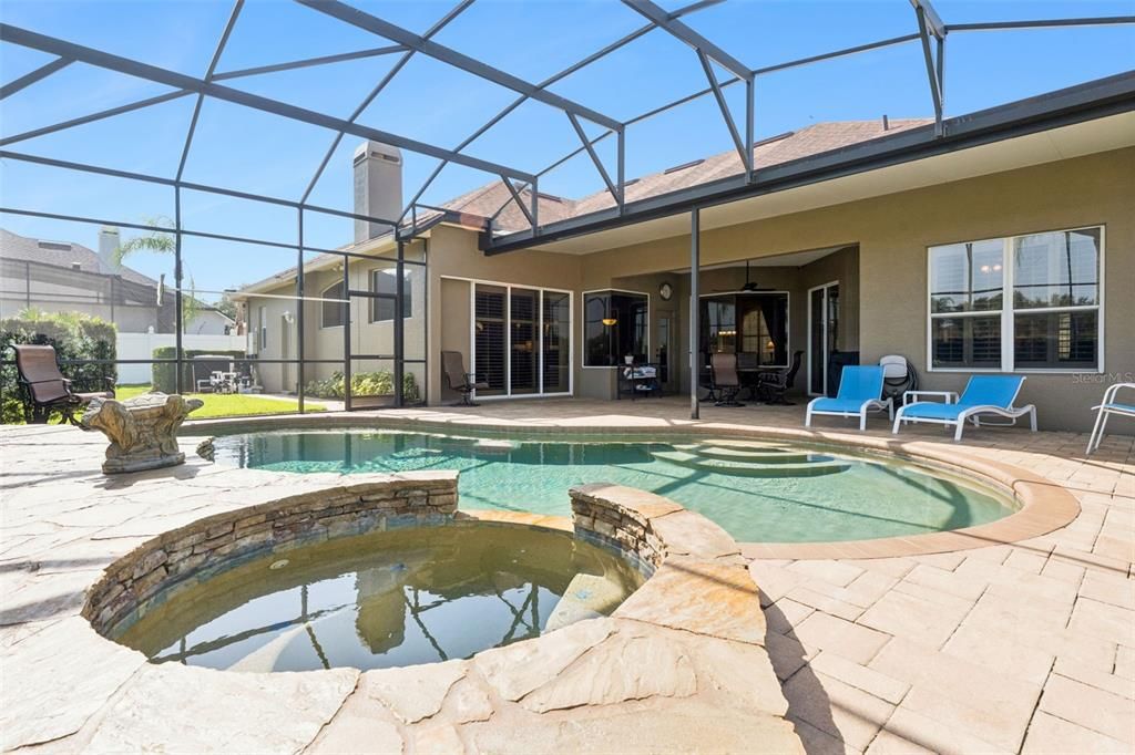 En Venta: $935,000 (4 camas, 3 baños, 3404 Pies cuadrados)