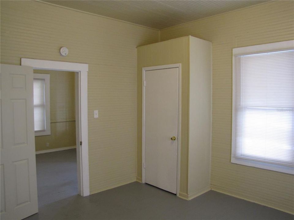 В аренду: $1,900 (3 спален, 1 ванн, 1197 Квадратных фут)