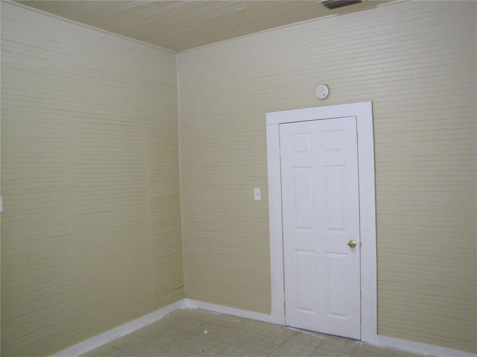 В аренду: $1,900 (3 спален, 1 ванн, 1197 Квадратных фут)