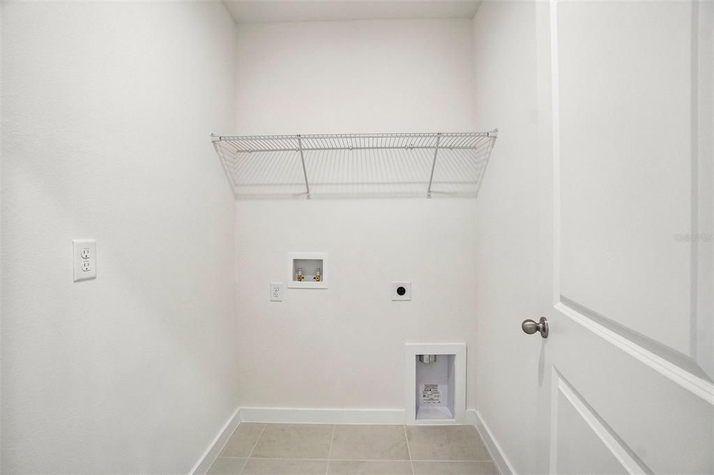 Active With Contract: $289,990 (4 beds, 2 baths, 1624 Square Feet)