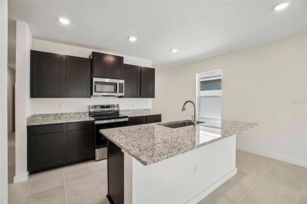 Active With Contract: $289,990 (4 beds, 2 baths, 1624 Square Feet)