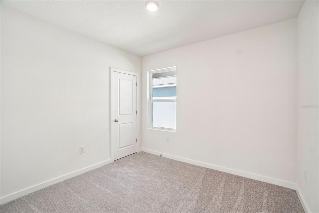 Active With Contract: $289,990 (4 beds, 2 baths, 1624 Square Feet)