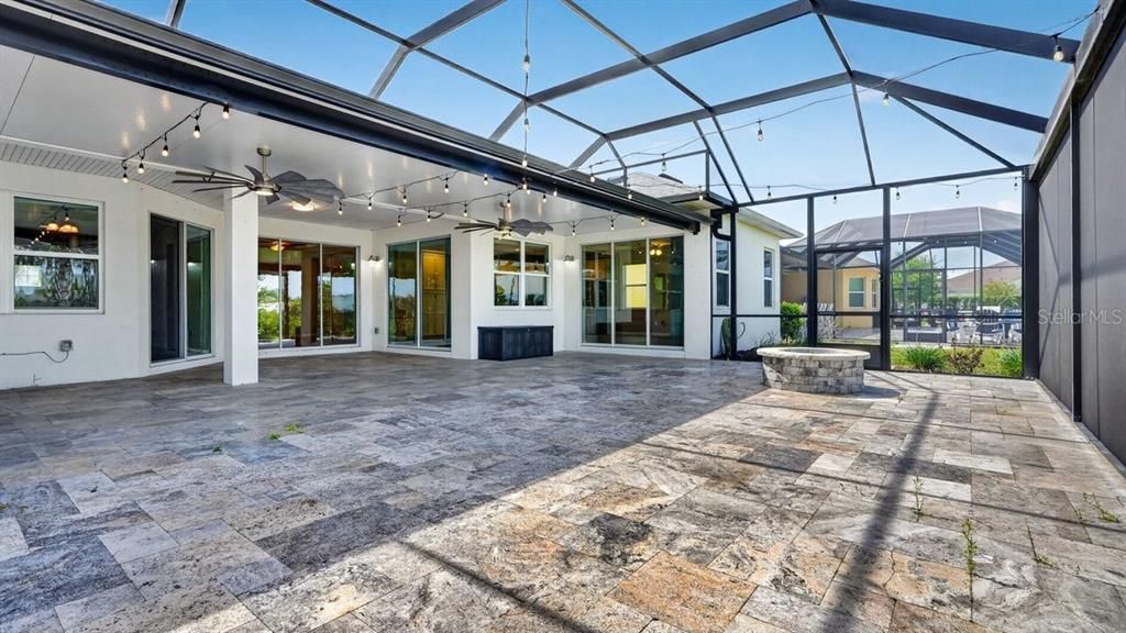 На продажу: $659,900 (2 спален, 2 ванн, 2303 Квадратных фут)