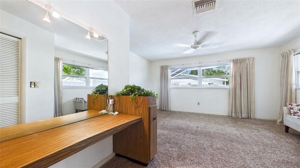 En Venta: $585,000 (3 camas, 2 baños, 1485 Pies cuadrados)