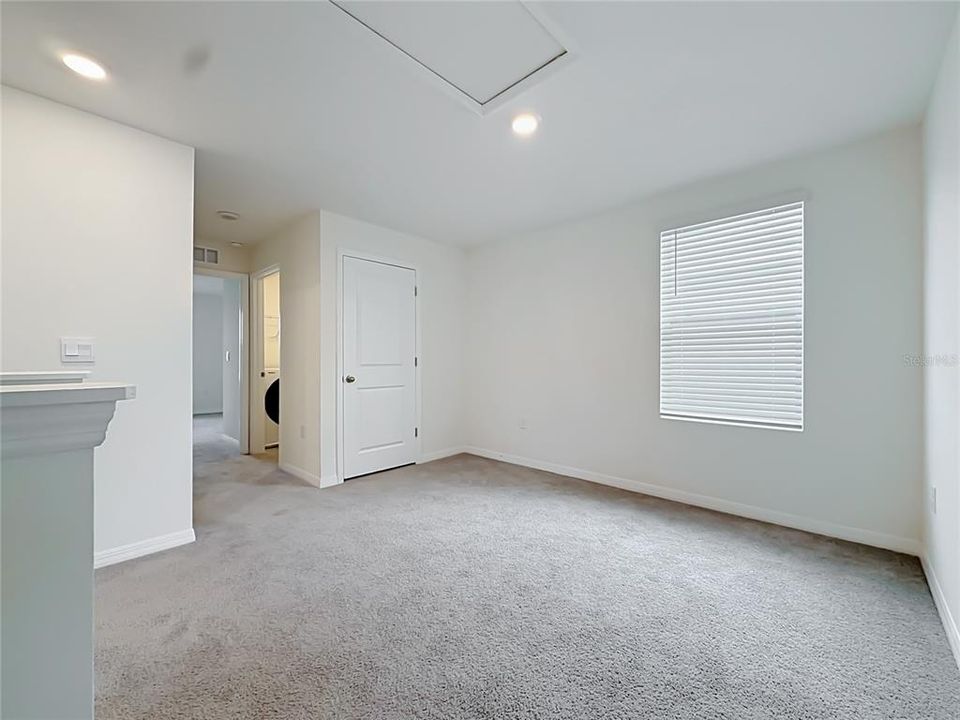 В аренду: $2,350 (4 спален, 2 ванн, 2373 Квадратных фут)