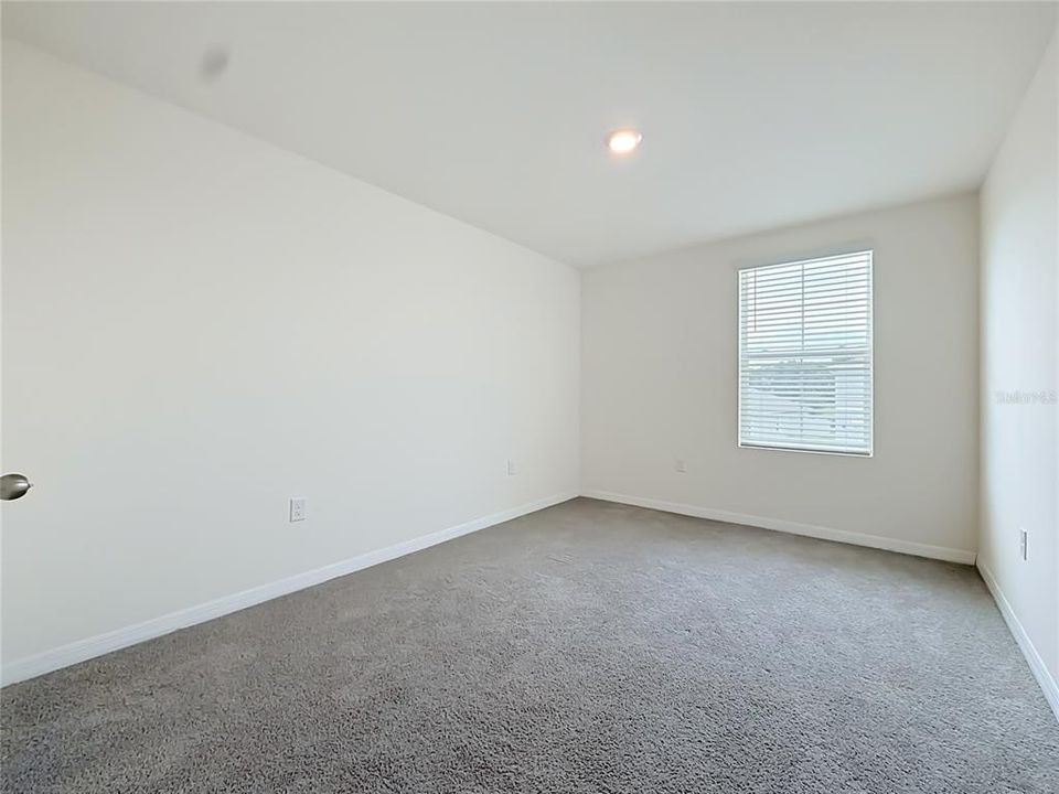 В аренду: $2,350 (4 спален, 2 ванн, 2373 Квадратных фут)