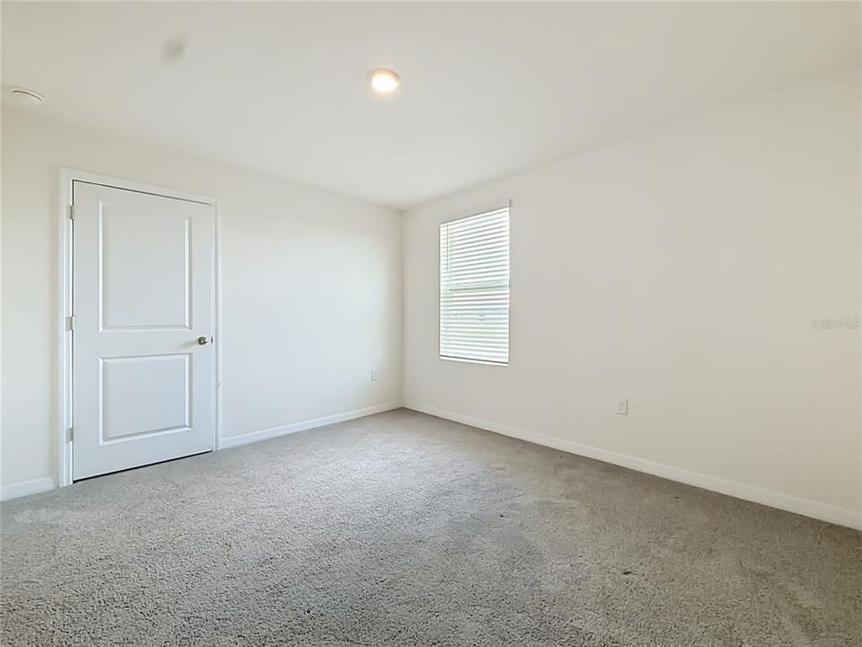 В аренду: $2,350 (4 спален, 2 ванн, 2373 Квадратных фут)