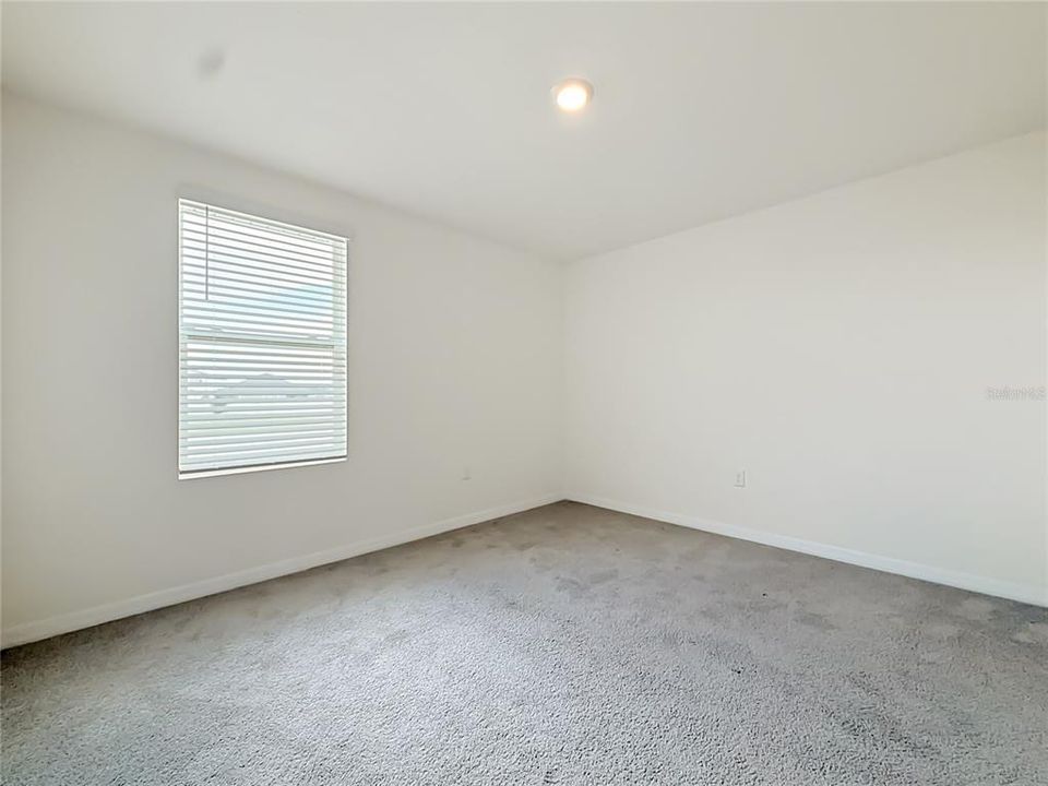 В аренду: $2,350 (4 спален, 2 ванн, 2373 Квадратных фут)