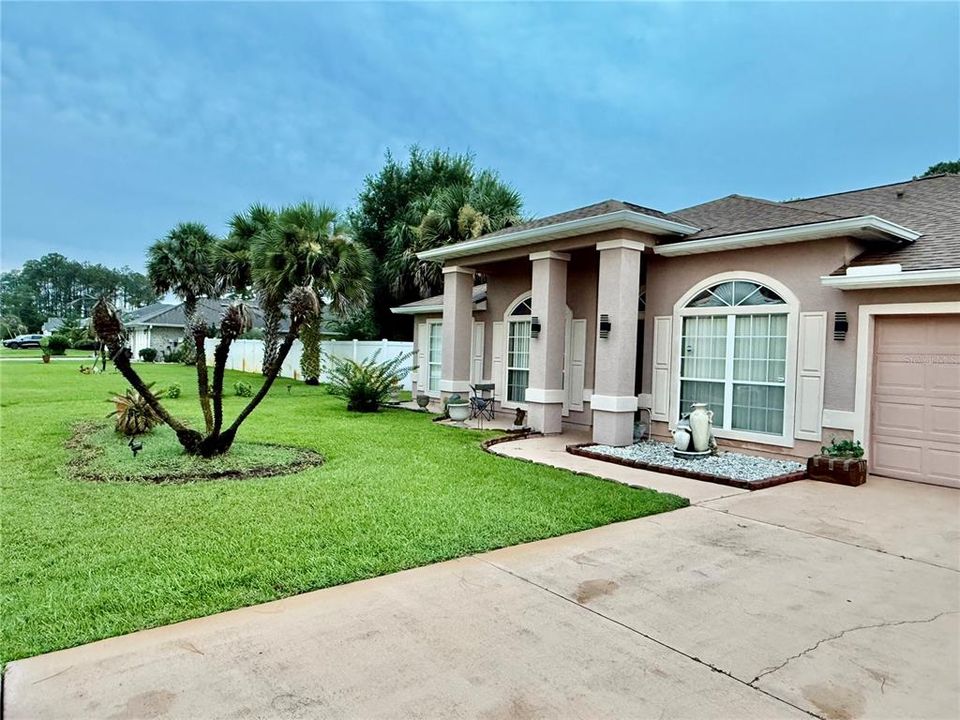 For Sale: $325,000 (3 beds, 2 baths, 1992 Square Feet)