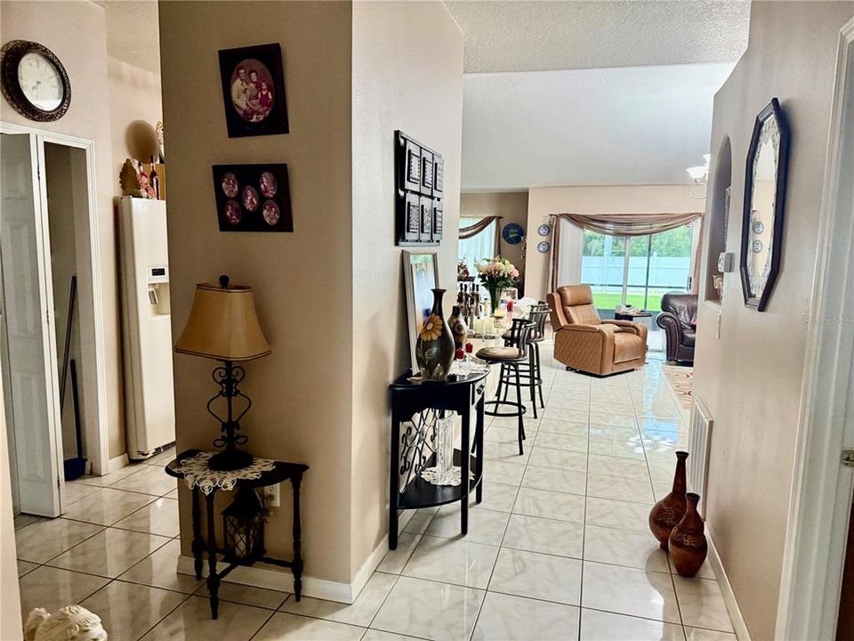 For Sale: $325,000 (3 beds, 2 baths, 1992 Square Feet)
