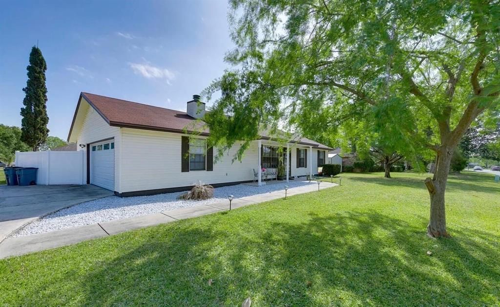 На продажу: $320,000 (3 спален, 2 ванн, 1284 Квадратных фут)