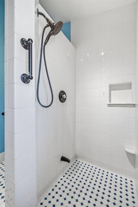 For Sale: $579,000 (3 beds, 2 baths, 1722 Square Feet)
