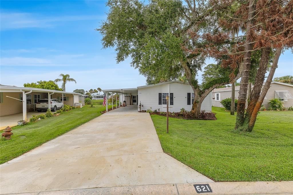 For Sale: $274,900 (2 beds, 2 baths, 1761 Square Feet)