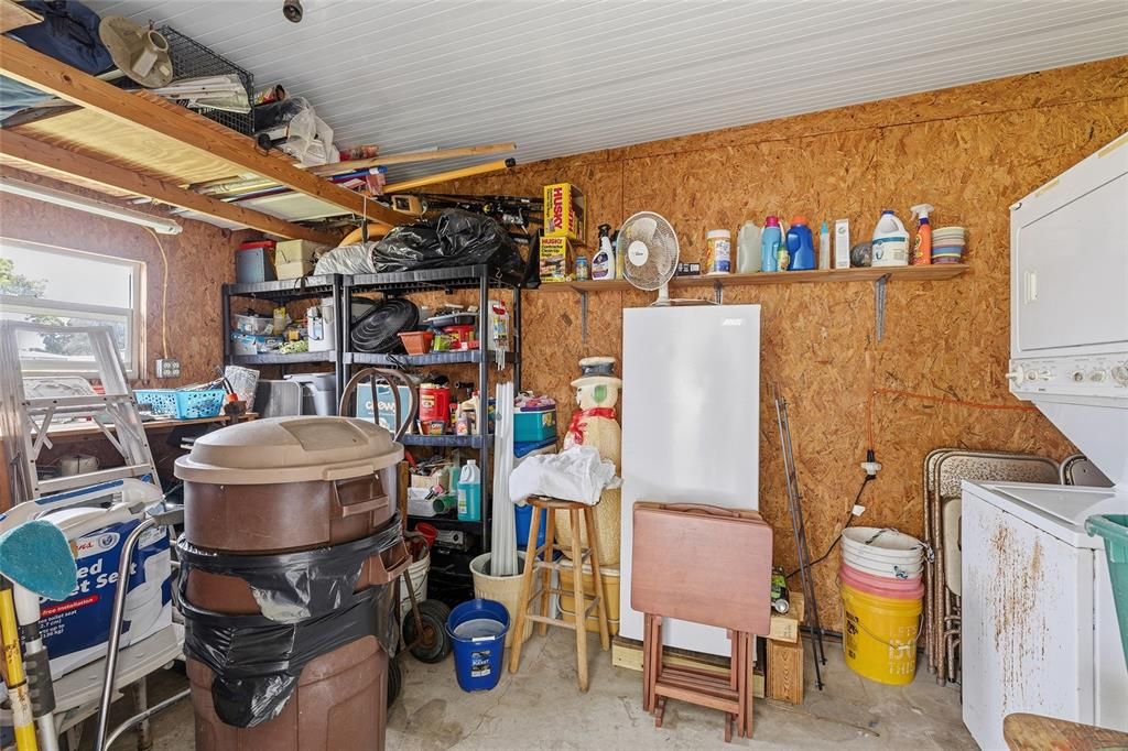 For Sale: $274,900 (2 beds, 2 baths, 1761 Square Feet)