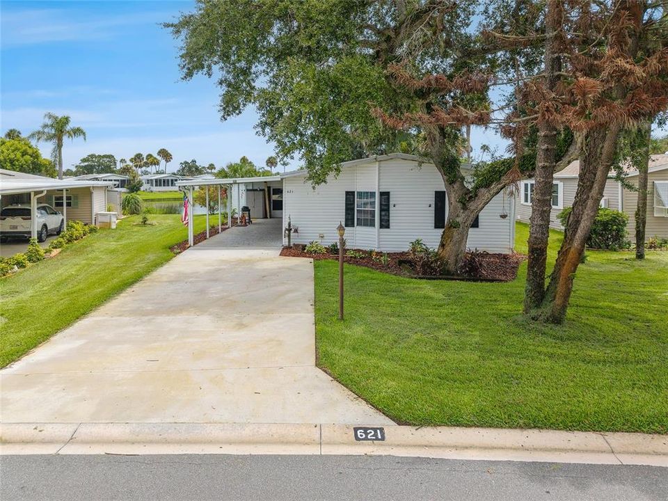 For Sale: $274,900 (2 beds, 2 baths, 1761 Square Feet)