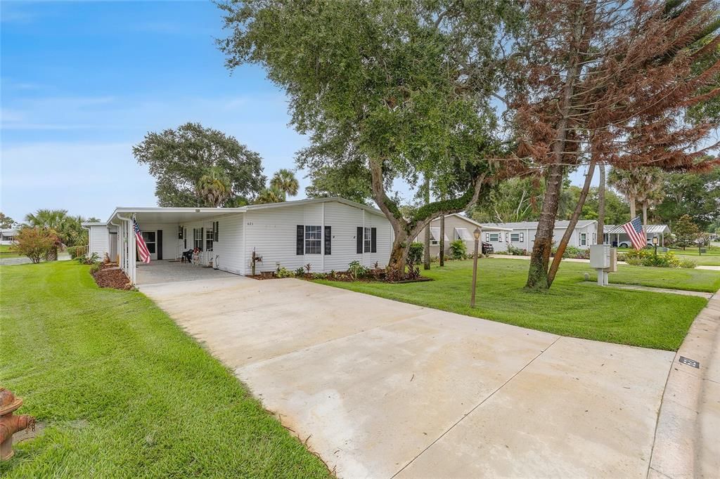 For Sale: $274,900 (2 beds, 2 baths, 1761 Square Feet)