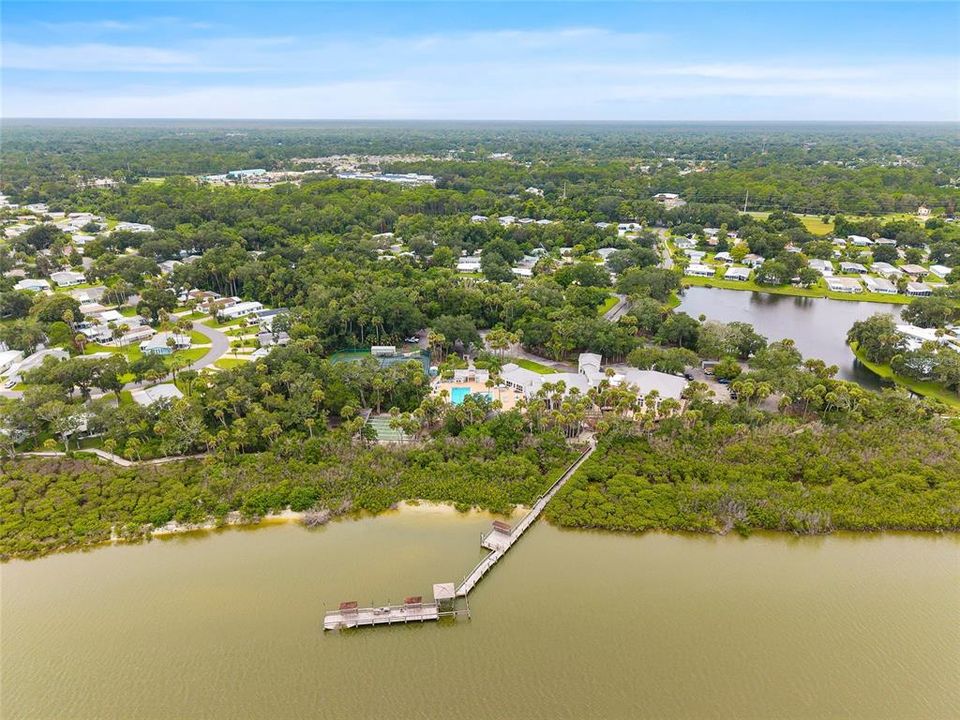 For Sale: $274,900 (2 beds, 2 baths, 1761 Square Feet)