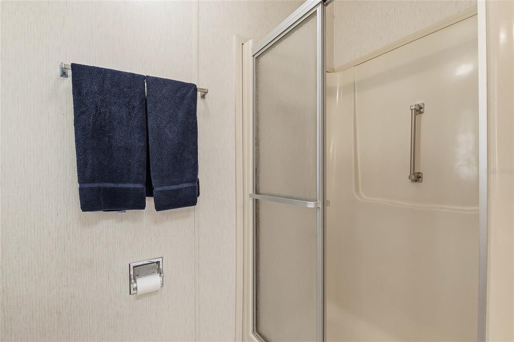 For Sale: $274,900 (2 beds, 2 baths, 1761 Square Feet)