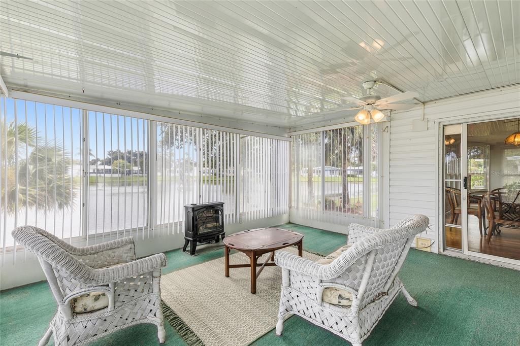 For Sale: $274,900 (2 beds, 2 baths, 1761 Square Feet)