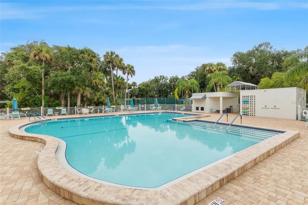 For Sale: $274,900 (2 beds, 2 baths, 1761 Square Feet)