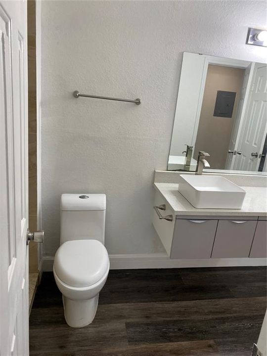 В аренду: $1,350 (1 спален, 1 ванн, 854 Квадратных фут)