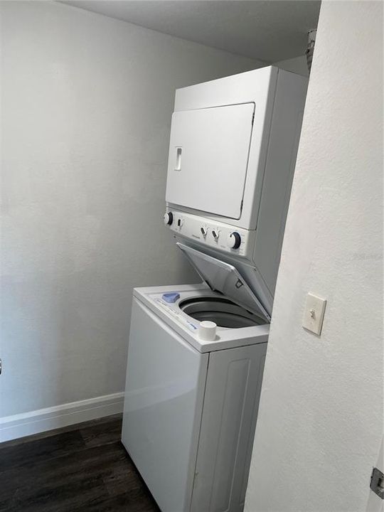В аренду: $1,350 (1 спален, 1 ванн, 854 Квадратных фут)