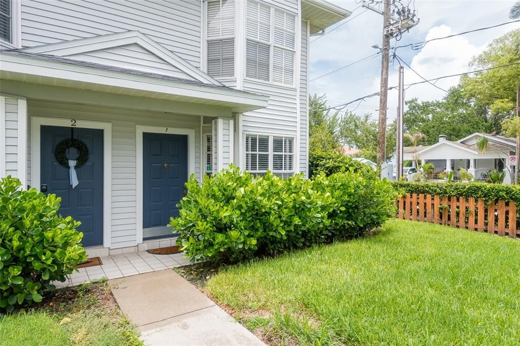 En Venta: $499,900 (2 camas, 2 baños, 1200 Pies cuadrados)