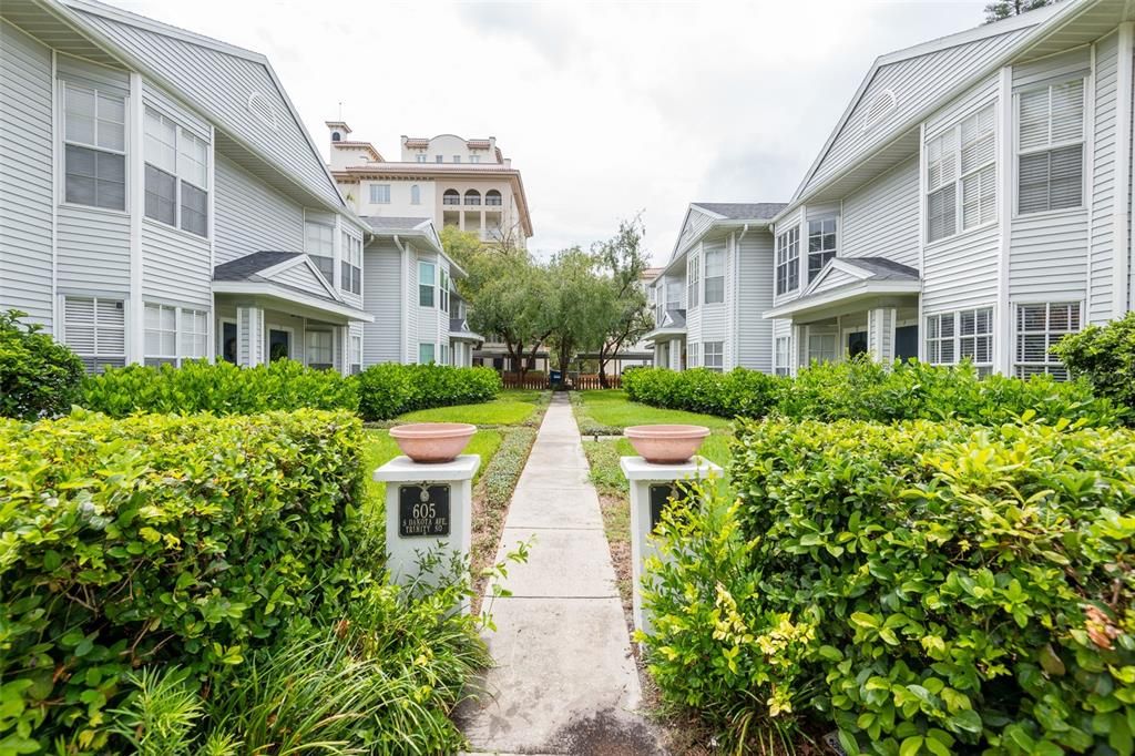 En Venta: $499,900 (2 camas, 2 baños, 1200 Pies cuadrados)