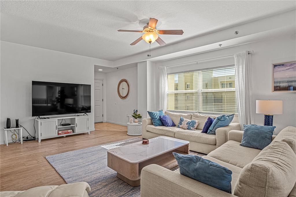 For Rent: $3,300 (3 beds, 2 baths, 1698 Square Feet)