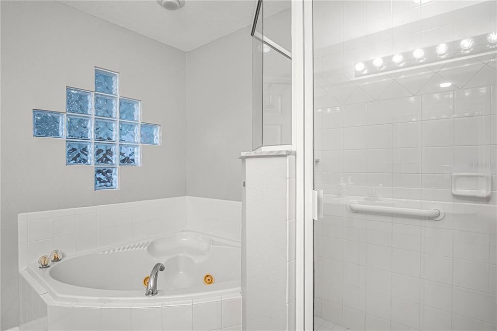 For Rent: $3,300 (3 beds, 2 baths, 1698 Square Feet)