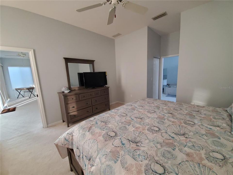 В аренду: $2,600 (3 спален, 2 ванн, 2085 Квадратных фут)