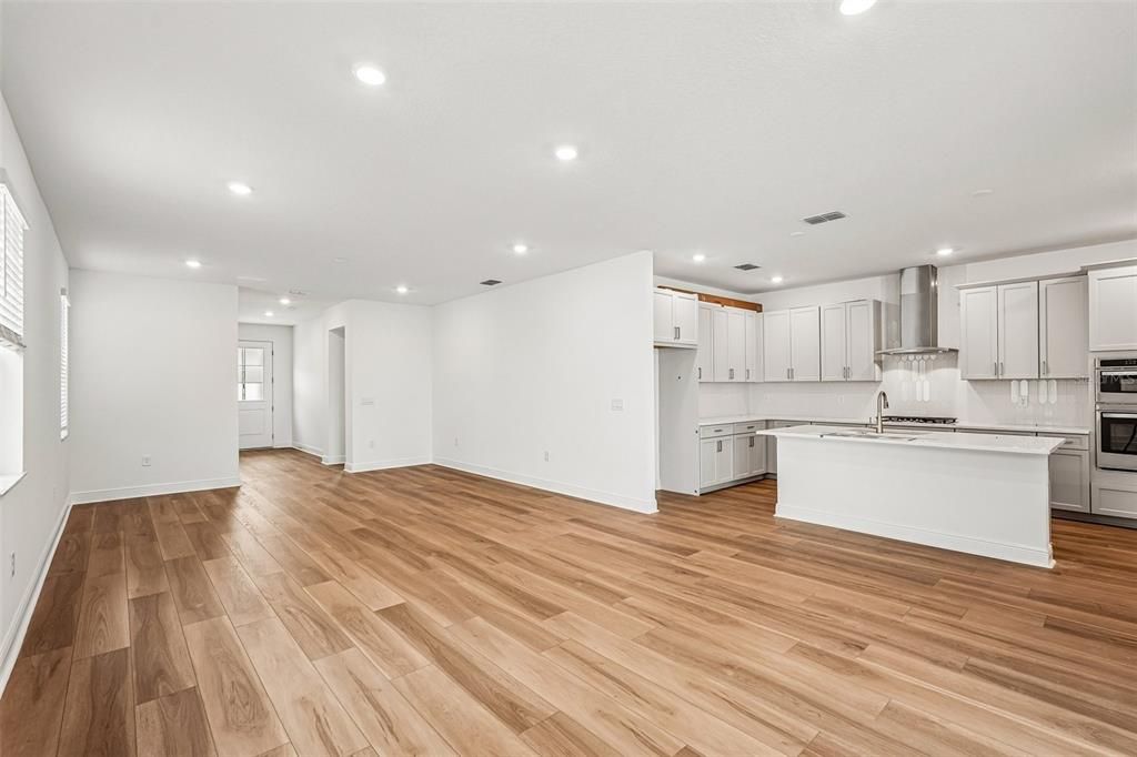 For Sale: $589,999 (3 beds, 2 baths, 2406 Square Feet)