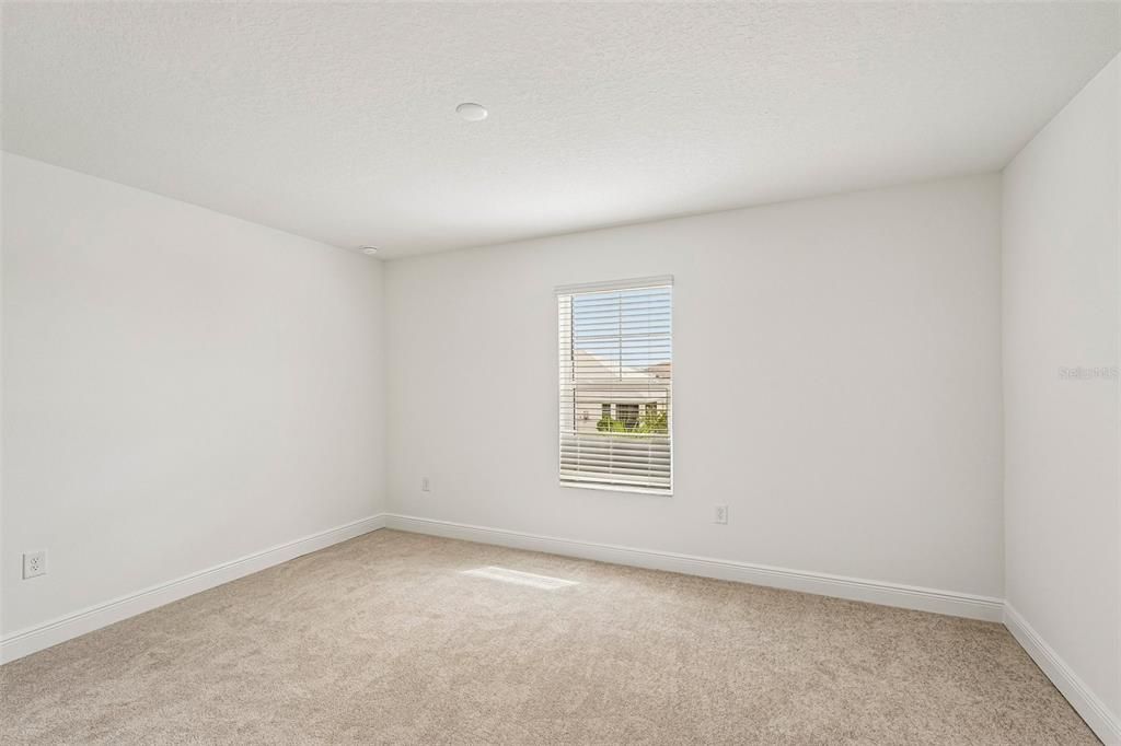 For Sale: $589,999 (3 beds, 2 baths, 2406 Square Feet)