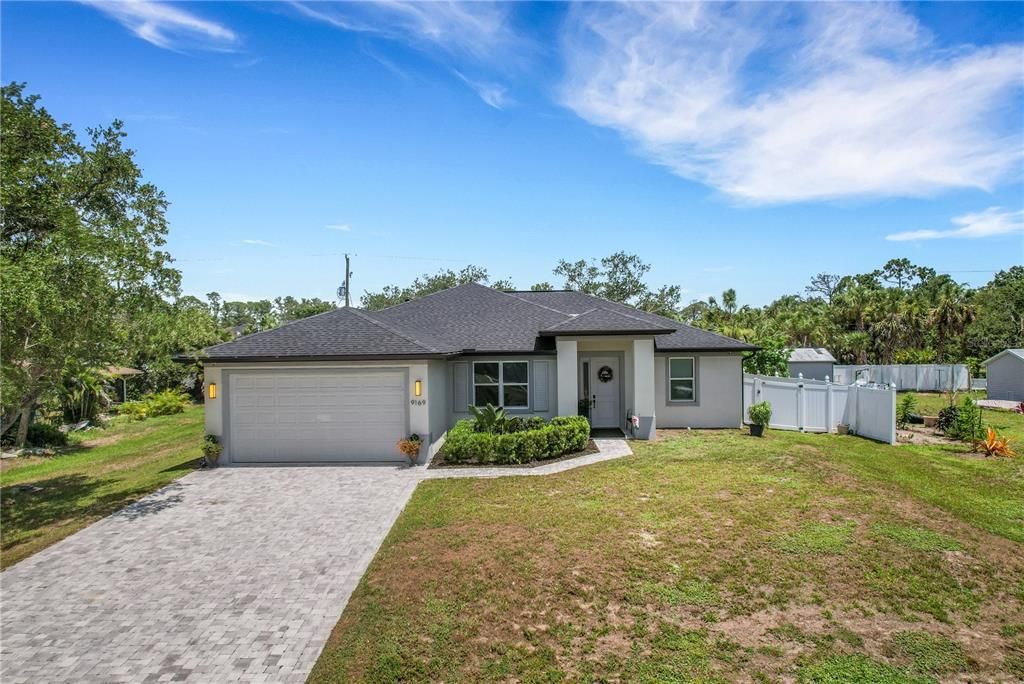 En Venta: $399,000 (4 camas, 2 baños, 1835 Pies cuadrados)