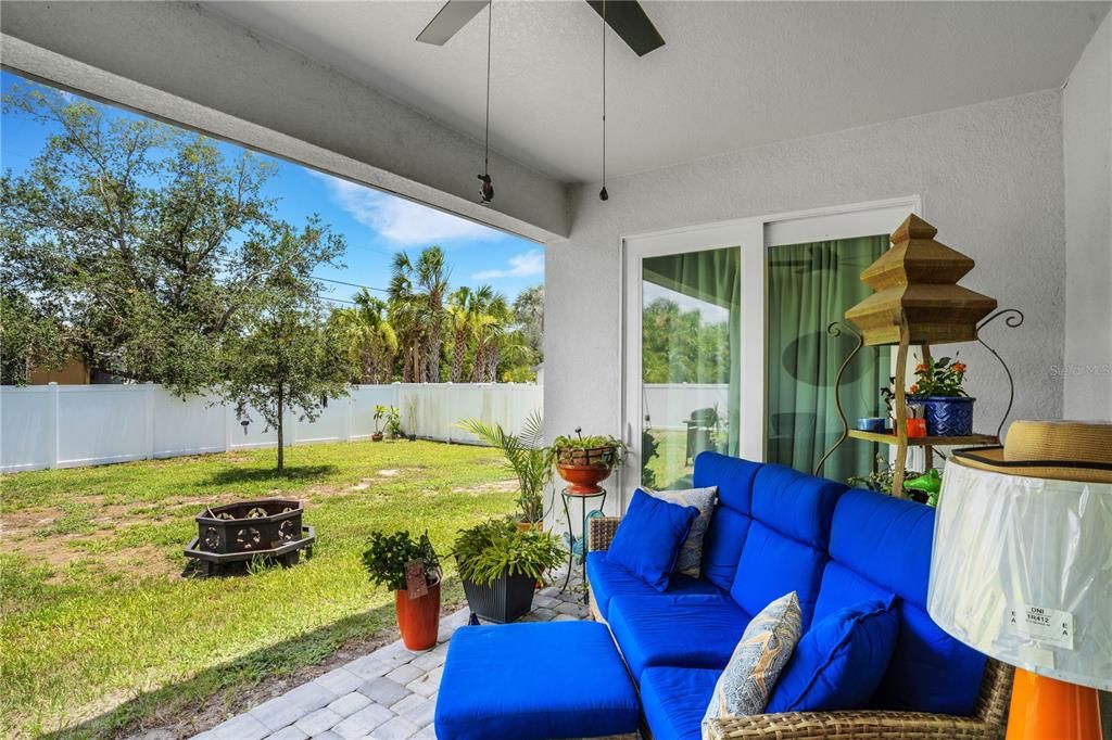 En Venta: $399,000 (4 camas, 2 baños, 1835 Pies cuadrados)