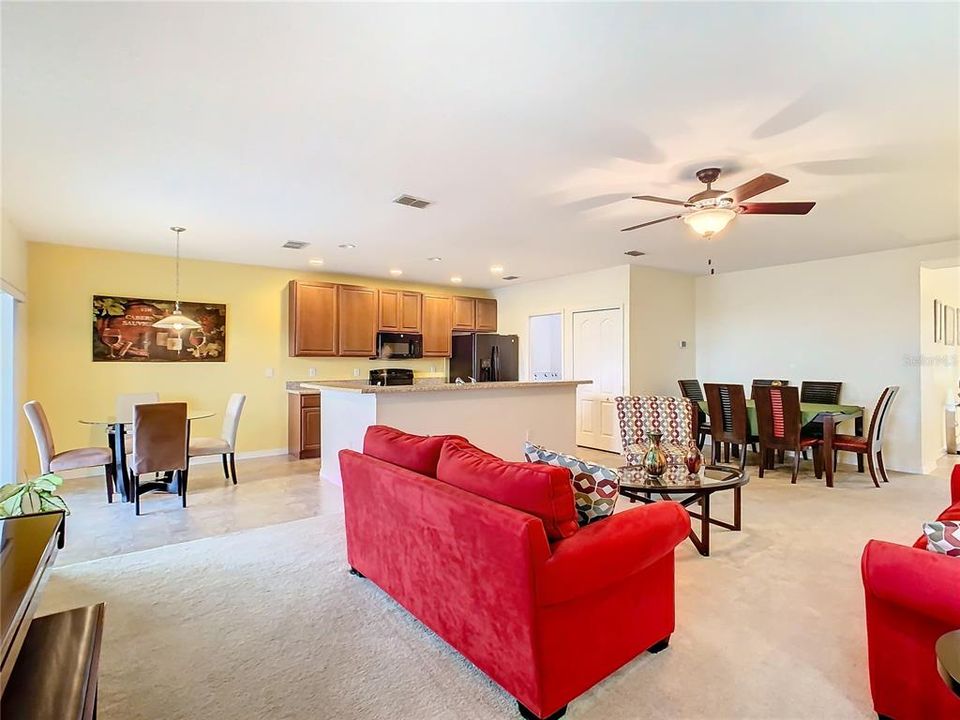 For Sale: $297,900 (3 beds, 2 baths, 1634 Square Feet)