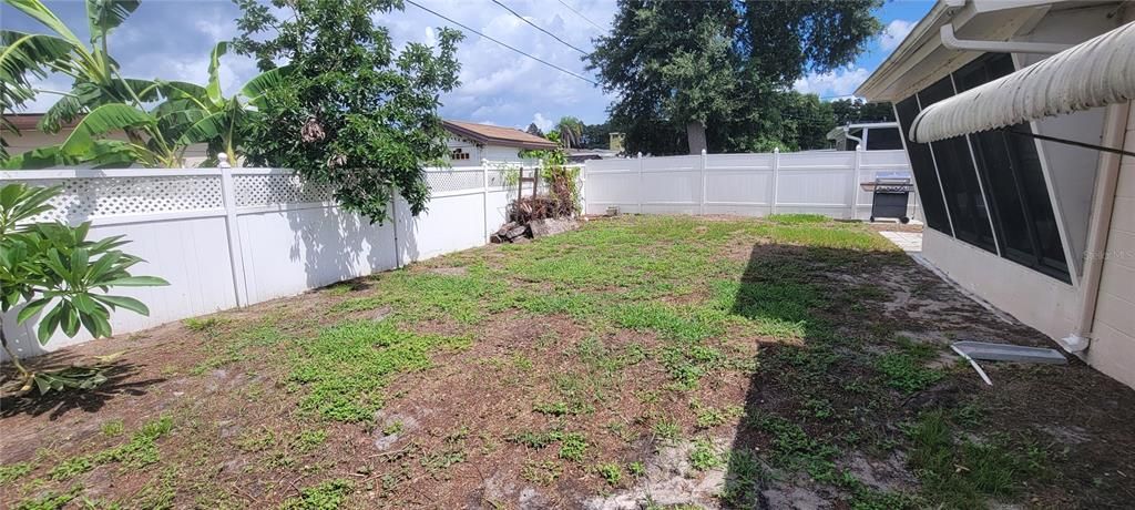 For Sale: $222,500 (2 beds, 1 baths, 1056 Square Feet)